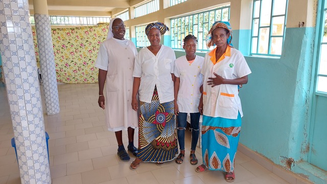 Leitung der Krankenstation mit Team