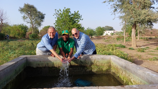 Brunnen auf landwirtschaftlichem Gelände