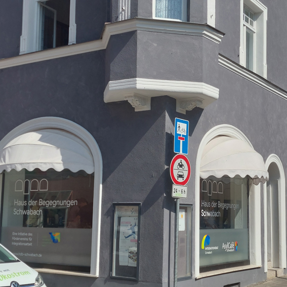 16. Haus der Begegnungen, Auf der Aich 1 - 3